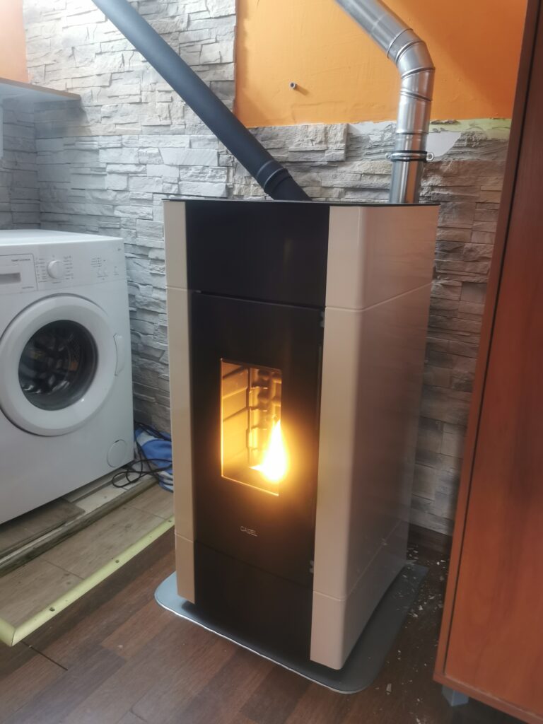Kominki na pellet z DGP — realizacja 33